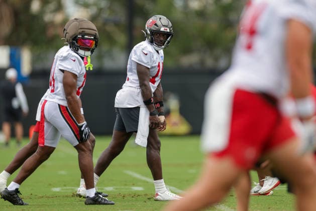 JACKSONVILLE, FL - AUGUST 26: Chris Godwin Jr. 14 of the Tampa Bay Buccaneers works on a drill during the Jacksonville Jaguars joint practice with the Tampa Bay Buccaneers on August 26, 2026 at the Miller Electric Center in Jacksonville, Fl. (Photo by David Rosenblum Icon Sportswire) NFL, American Football Herren, USA AUG 26 Jaguars Training Camp EDITORIAL USE ONLY Icon260826251344