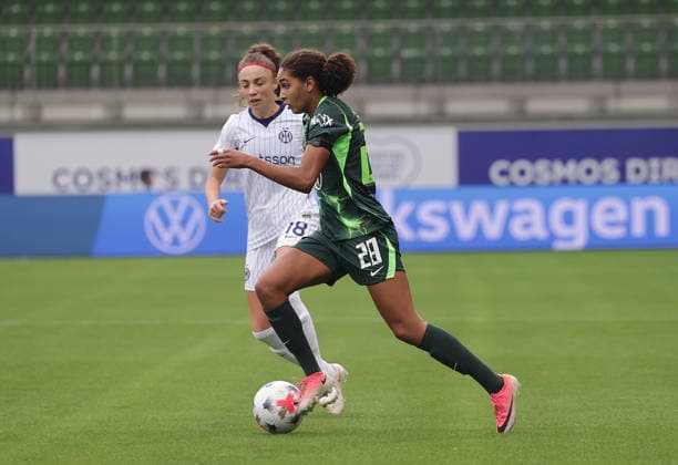 Benedetta Glioanna, Inter Milan; Cora Zicai, VfL Wolfsburg; Soccer, Women s, 2026–2027 Season; Women s Champions League Qualifying Round 3; VfL Wolfsburg vs. Inter Milan, 2–0