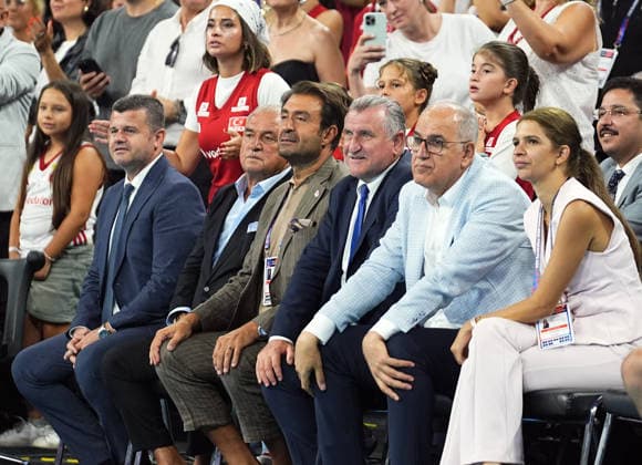 Turkiye v Germany - CEV EuroVolley 2026 ISTANBUL, TURKIYE - AUGUST 26: Turkish Youth and Sports Minister Osman Askin Bak (3rd R), Turkish Volleyball Federation President Mehmet Akif Ustundag (2nd R), and former head coach Fatih Terim (2nd L) watch the CEV EuroVolley 2026 Women Group A match between Turkiye and Germany at Sinan Erdem Dome in Istanbul, Turkiye on August 26, 2026. Esra Bilgin Anadolu Istanbul Turkey. Editorial use only. Please get in touch for any other usage.  Copyright: x2026xAnadoluxEsraxBilginx