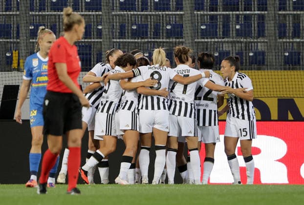 SOCCER - WCL, St.Poelten vs Juventus SANKT POELTEN,AUSTRIA,26.AUG.26 - SOCCER - UEFA Women s Champions League, qualification, SKN Sankt Poelten vs Juventus Turin. Image shows the rejoicing of Tatiana Pinto (Juventus) and her team.  GEPAxpictures xWalterxLuger