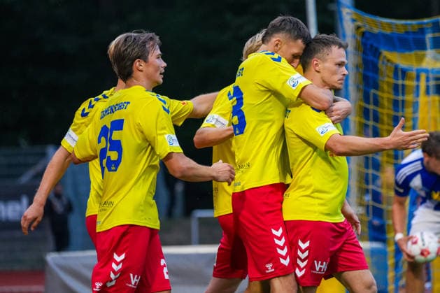 Goal celebration for SV Atlas Delmenhorst s 1–0 lead by Tobias Fagerström; SV Atlas Delmenhorst, 9, German soccer, Regionalliga Nord, 2026–27 season, Matchday 5, August 26, 2026, SV Atlas Delmenhorst vs. BSV Kickers Emden, Stadion an der Düsternortstraße, Delmenhorst, Lower Saxony Copyright: xLeonxFrickx