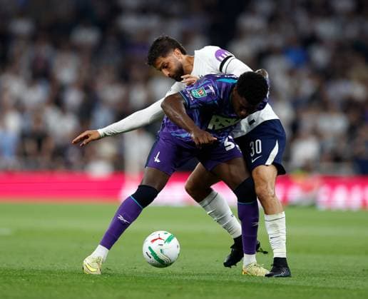 Rodrigo Bentancur of Tottenham Hotspur and Millenic Alli of Charlton Athletic compete for the ball Tottenham Hotspur v Charlton Athletic, EFL Carabao Cup, Second Round, Football, Tottenham Hotspur Stadium, London, UK - 26 Aug 2026London Tottenham Hotspur Stadium United Kingdom EDITORIAL USE ONLY No use with unauthorised audio, video, data, fixture lists, club league logos or live services. Online in-match use limited to 120 images, no video emulation. No use in betting, games or single club league player publications.  Copyright: xMattxImpey Shutterstockx 17115050ak