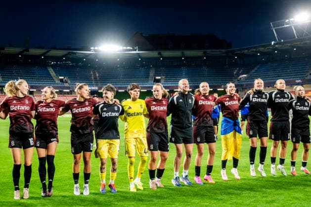 AC Sparta Praha players celebrate victory of the UEFA Women s Champions League, third qualifying round, opening match: AC Sparta Praha vs Servette FC Geneva, in Prague, Czech Republic, on August 26, 202 (CTKxPhoto VitxSimanek) CTKPhotoP2026082607271  CTKPhotoP2026082607271
