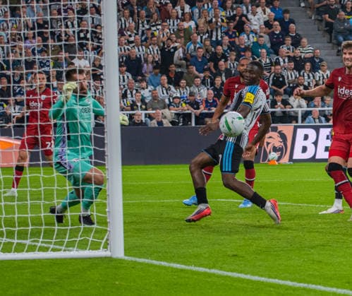 Newcastle United vs West Brom, EFL Cup, Football, St James Park, Newcastle, UK - 26 Aug 2026 Bazoumana Toure of Newcastle United scores the equaliser Newcastle St James Park Tyne and Wear UK, UK NEWSPAPERS OUT Copyright: xAdamxCookx