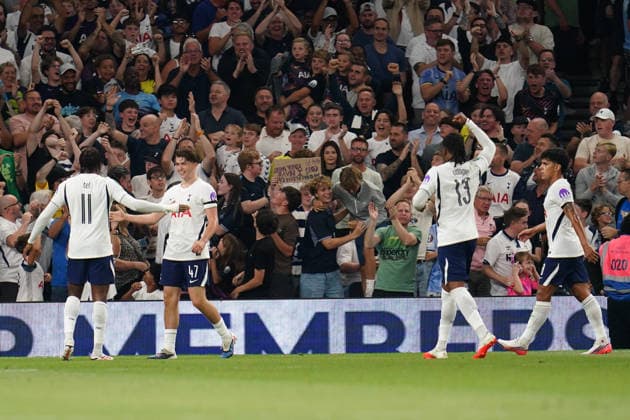 Carabao Cup round 2 Tottenham Hotspur v Charlton Athletic Mikey Moore of Tottenham Hotspur celebrates goal to make it 1-0 during the Carabao Cup round 2 match Tottenham Hotspur vs Charlton Athletic at Tottenham Hotspur Stadium, London, United Kingdom on 26 August 2026 (Photo by Harvey Murphy News Images) Copyright: xHarveyxMurphy NewsxImagesx