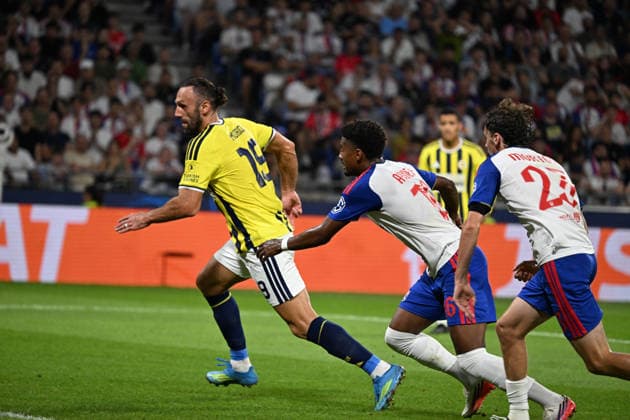 Football : Olympique Lyonnais v Fenerbahce SK - UEFA Champions League, Play-offs - 26 08 2026 VEDAT Muriqi of Fenerbahce SK scoring goal during the UEFA Champions League, Play-offs, second leg football match between Olympique Lyonnais and Fenerbahce SK at Groupama Stadium Decines Charpieu Lyon France on August 26 2026 LYONFrance  Copyright: xMouradxAllilix