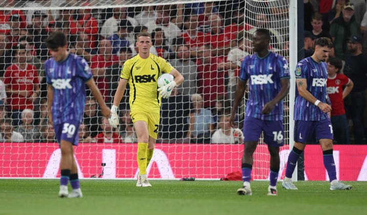 Tottenham Hotspur v Charlton Athletic Carabao Cup Charlton Athletic goal keeper Tiernan Brooks (2nd left) reacts after conceding their second goal during the Carabao Cup Second Round match at Tottenham Hotspur Stadium, London 26 08 2026 UK Newspapers OUT Copyright: xDanielxHamburyx FIL-23825-0103