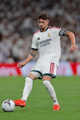 Federico Valverde of Real Madrid CF controls the ball during the LaLiga EA Sports match between Real Madrid CF and Real Sociedad de Fútbol at Estadio Santiago Bernabéu on August 26, 2026, in Madrid, Spain. Photo by Manu Reino, DeFodi Images
