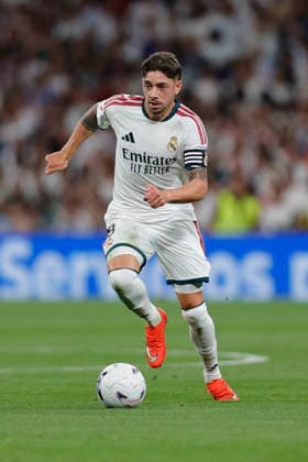 Federico Valverde of Real Madrid CF controls the ball during the LaLiga EA Sports match between Real Madrid CF and Real Sociedad de Fútbol at Estadio Santiago Bernabéu on August 26, 2026, in Madrid, Spain. Photo by Manu Reino, DeFodi Images
