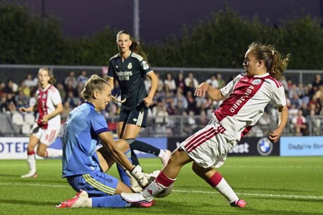 AMSTERDAM - (lr) during the Women s Champions League match, third qualifying round, between Ajax and Real Madrid at De Toekomst on 26 August 2026 in Amsterdam, the Netherlands. ANP UEFA Champions League vrouwen 2026 27 xVIxANPxSportx xGerritxvanxKeulenxIVx 566325936 originalFilename: 566325936.jpg