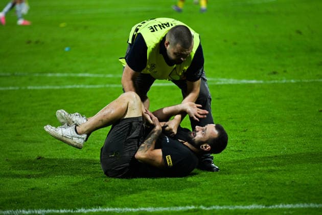 NK Celje vs. SK Slovan Bratislava in the UEFA Champions League play-off round. Pitch invader during NK Celje vs. SK Slovan Bratislava in the UEFA Champions League play-off round. celje Slovenia  Copyright: xNikxErikxNeubauerx DSC_5641