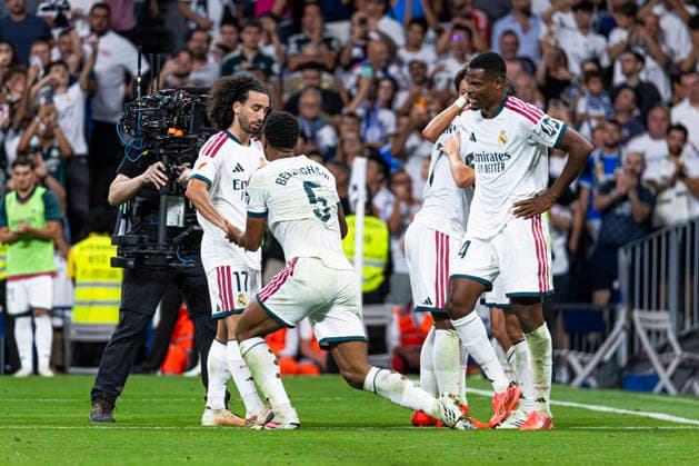 ESP Real Madrid CF vs. Real Sociedad La Liga EA Sports Vinicius Junior of Real Madrid celebrates his goal with his teammates during the La Liga EA Sports match between Real Madrid and Real Sociedad at Estadio Santiago Bernabéu on August 26, 2026, in Madrid, Spain Madrid Madrid Spain Soccer Copyright: xAlejandroxMatiasx