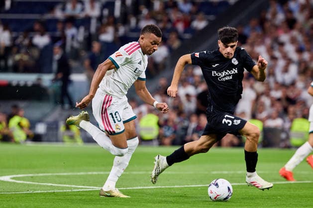 August 26, 2026, Madrid, Madrid, Spain: Kylian Mbappe of Real Madrid CF and Jon Martin of Real Sociedad during La Liga football match between Real Madrid CF and Real Sociedad at Santiago Bernabeu Stadium in Madrid, Spain, August 26, 2026 Madrid Spain - ZUMAa206 20260826_zsp_a206_099 Copyright: xRubenxAlbarranx