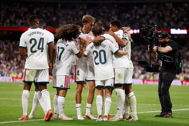 Kylian Mbappé of Real Madrid CF celebrates after scoring his team s second goal with his teammates during the LaLiga EA Sports match between Real Madrid CF and Real Sociedad de Fútbol at Estadio Santiago Bernabéu on August 26, 2026, in Madrid, Spain. Photo by Manu Reino, DeFodi Images