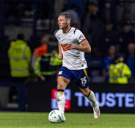 Preston North End v Everton Carabao Cup Jordan Thompson of Preston North End on the ball during the Carabao Cup Second Round match at Deepdale, Preston 26 08 2026 UK Newspapers OUT Copyright: xJamesxHarrisonx FIL-23830-0028