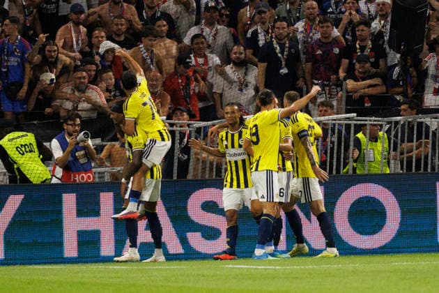 Players of Fenerbahce seen celebrating after goal during UEFA Champions League play off qualifying game between teams of Olympique Lyon and Fenerbahce SK (Quentin Montiel-Font Ball Raw Images) DÃ cines-Charpieu Groupama Stadium France Copyright: xQuentinxMontiel-Fontx quentinmontielfont_lyon_fenerbahce_2627-8