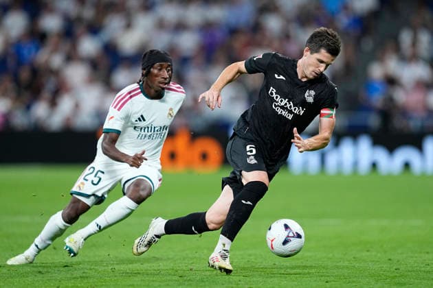 August 26, 2026, Madrid, Madrid, Spain: Igor Zubeldia of Real Sociedad and Yan Diomande of Real Madrid CF in action during the Spanish League, LaLiga EA Sports, football match played between Real Madrid and Real Sociedad at Bernabeu stadium on August 26, 2026, in Madrid, Spain. Real Madrid V Real Sociedad - LaLiga EA Sports  - ZUMAa181 20260826_zaa_a181_243 Copyright: xOscarxJ.xBarrosox