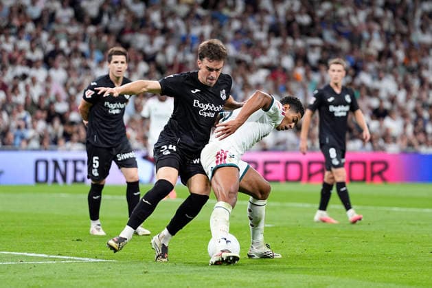 August 26, 2026, Madrid, Madrid, Spain: Jude Bellingham of Real Madrid CF and Luken Beitia of Real Sociedad in action during the Spanish League, LaLiga EA Sports, football match played between Real Madrid and Real Sociedad at Bernabeu stadium on August 26, 2026, in Madrid, Spain. Madrid Spain - ZUMAa181 20260826_zaa_a181_212 Copyright: xOscarxJ.xBarrosox