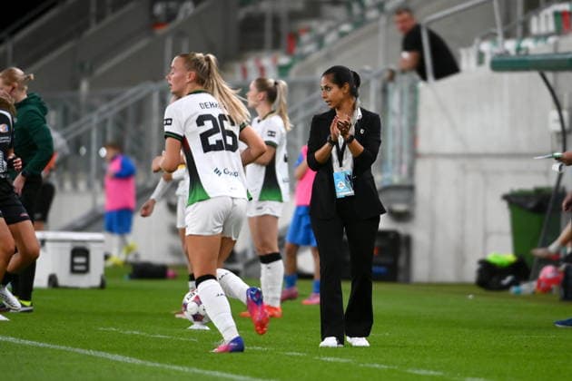 SOSNOWIEC 26.08.2026 MECZ III RUNDA KWALIFIKACJI LIGA MISTRZOW SEZON 2026 27 CZARNI SOSNOWIEC - OUD-HEVERLEE LEUVEN -- UEFA WOMEN S CHAMPIONS LEAGUE QUALIFYING THIRD ROUND MATCH CZARNI SOSNOWIEC - OUD-HEVERLEE LEUVEN HABIBZADEH SETAREH ISABELLA DEKKER FOT. KRZYSZTOF HELIOS 400MM NEWSPIX.PL --- newspix.pl 