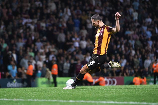 Bradford City v Burnley, Carabao Cup Bradford City midfielder Adam Phillips scores the winning penalty in the penalty shoot out during the Bradford City v Burnley Carabao Cup 2nd Round match at the University of Bradford Stadium, Bradford, England on 26 August 2026 Credit: Max Lomas Every Second Media Editorial use only. All images are copyright Every Second Media Limited. No images may be reproduced without prior permission. All rights reserved. Premier League and Football League images are subject to licensing agreements with Football DataCo Limited. see https: www.football-dataco.com Copyright: xIMAGO EveryxSecondxMediax ESM-2120-0007 MaxxLomasx xEveryxSecondxMediax