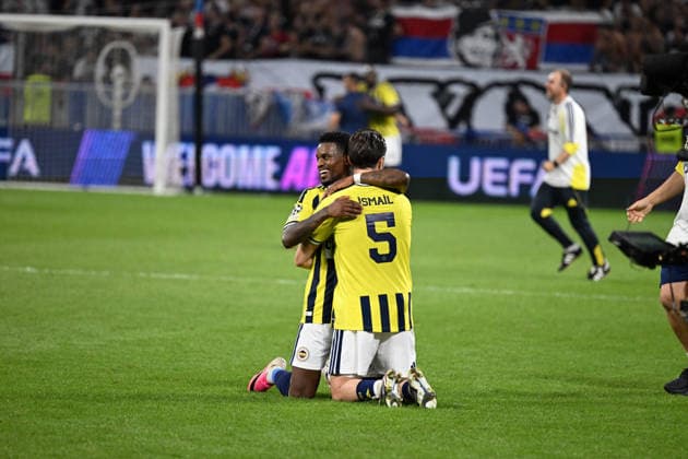 Football : Olympique Lyonnais v Fenerbahce SK - UEFA Champions League, Play-offs - 26 08 2026 Players of FENERBAHCE celebrates after winner the UEFA Champions League, Play-offs, second leg football match between Olympique Lyonnais and Fenerbahce SK at Groupama Stadium Decines Charpieu Lyon France on August 26 2026 LYONFrance  Copyright: xMouradxAllilix