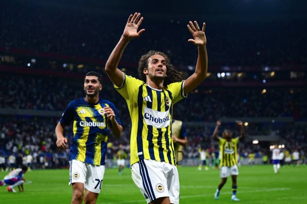 Olympique Lyon v Fenerbahce - UEFA Champions League LYON, FRANCE - AUGUST 26: Matteo Guendouzi of Fenerbahce celebrates at the end of the UEFA Champions League playoff round second-leg match between Olympique Lyon and Fenerbahce at Groupama Stadium in Lyon, France on August 26, 2026. Arif Hudaverdi Yaman Anadolu Lyon France. Editorial use only. Please get in touch for any other usage.  Copyright: x2026xAnadoluxArifxHudaverdixYamanx