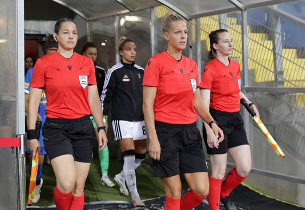 SOCCER - WCL, St.Poelten vs Juventus SANKT POELTEN,AUSTRIA,26.AUG.26 - SOCCER - UEFA Women s Champions League, qualification, SKN Sankt Poelten vs Juventus Turin. Image shows assistant referee Linda Schmid, referee Desiree Blanco and assistant referee Susanne Kueng (SUI).  GEPAxpictures xWalterxLuger