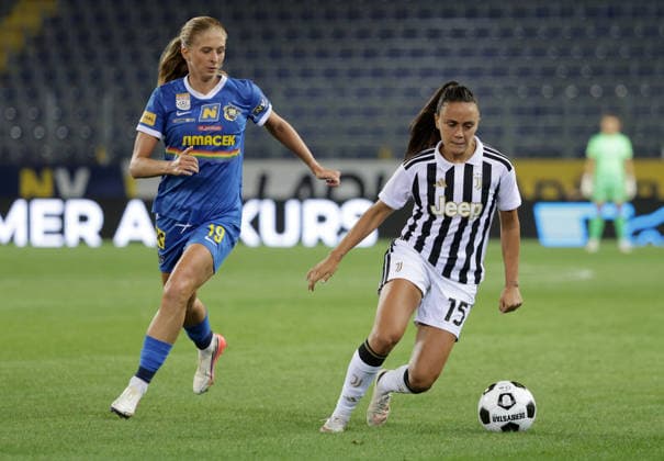 SOCCER - WCL, St.Poelten vs Juventus SANKT POELTEN,AUSTRIA,26.AUG.26 - SOCCER - UEFA Women s Champions League, qualification, SKN Sankt Poelten vs Juventus Turin. Image shows Ludmila Matavkova (St.Poelten) and Annamaria Serturini (Juventus).  GEPAxpictures xWalterxLuger