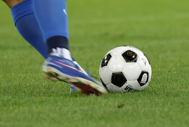 SOCCER - WCL, St.Poelten vs Juventus SANKT POELTEN,AUSTRIA,26.AUG.26 - SOCCER - UEFA Women s Champions League, qualification, SKN Sankt Poelten vs Juventus Turin. Image shows a feature with a ball.  GEPAxpictures xWalterxLuger