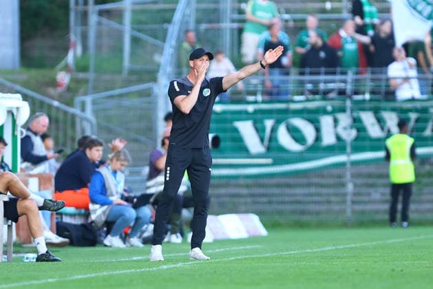 Kevin Rodewald (Trainer, VfB Lübeck) Fußball I Herren I Regionalliga Nord I Saison 2026-2027 I 5. Spieltag I VfB Lübeck - Hamburger SV U21, U 21 I 26.08.2026 I Stadion an der Lohmühle *** Kevin Rodewald, Coach, VfB Lübeck Men s Soccer I, Regionalliga Nord I, 2026–2027 Season, Matchday 5, VfB Lübeck vs. Hamburger SV U21, August 26, 2026, Stadion an der Lohmühle