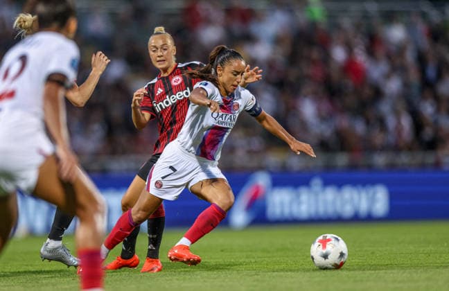 GER, Frankfurt, Eintracht Frankfurt vs. Paris Saint-Germain, UEFA Women s Champions League, Soccer, UEFA, 2026–2027 Season, Stadion am Brentanobad, 3rd Qualifying Round, First leg photo (from left): Hanna Bennison (Eintracht Frankfurt Women, No. 8), Sakina Karchaoui (Paris Saint-Germain Women, No. 7). DFB and DFL regulations prohibit any use of photographs as image sequences and or quasi-video. August 26, 2026 Copyright: HMBxMedia HendrikxHamelau