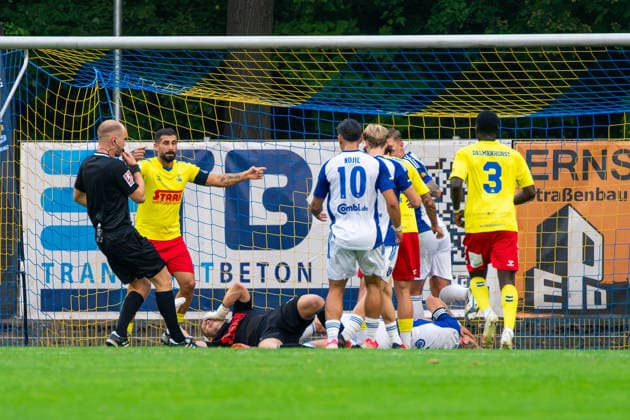 Foul on Damian Schobert, SV Atlas Delmenhorst, 1, German Soccer, Regionalliga Nord, 2026–27 Season, Matchday 5, August 26, 2026, SV Atlas Delmenhorst vs. BSV Kickers Emden, Stadion an der Düsternortstraße, Delmenhorst, Lower Saxony Copyright: xLeonxFrickx