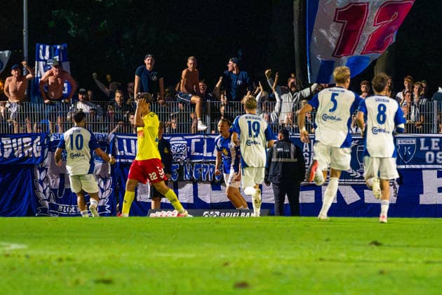 Goal to make it 2–2 by Matti Tjaden of BSV Kickers Emden, 11, goal celebration, joy, emotions, German soccer, Regionalliga Nord, 2026–27 season, Matchday 5, August 26, 2026, SV Atlas Delmenhorst vs. BSV Kickers Emden, Stadium on Düsternortstraße, Delmenhorst, Lower Saxony Copyright: xLeonxFrickx