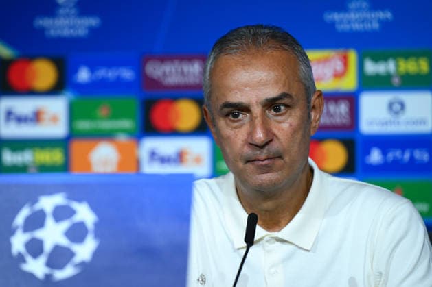 Head coach of Fenerbahce, Ismail Kartal LYON, FRANCE - AUGUST 27: Head coach of Fenerbahce, Ismail Kartal speaks during a press conference, PK, Pressekonferenz following a UEFA Champions League playoff round second-leg match between Olympique Lyon and Fenerbahce at Groupama Stadium in Lyon, France, on August 27, 2026. Arif Hudaverdi Yaman Anadolu Lyon France. Editorial use only. Please get in touch for any other usage.  Copyright: x2026xAnadoluxArifxHudaverdixYamanx