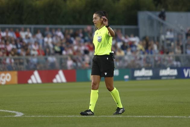 AMSTERDAM , 26-08-2026, Sportcomplex De Toekomst , Champions League Women , football , Third qualifying round 1st leg season 2026 2027 , match between Ajax and Real Madrid (women) , picture shows Referee Maria Sole Ferrieri Caputi Ajax - Real Madrid (women)  x206075739x Copyright: