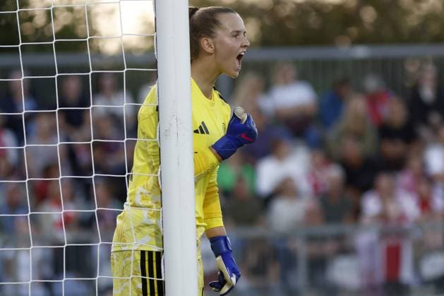 AMSTERDAM , 26-08-2026, Sportcomplex De Toekomst , Champions League Women , football , Third qualifying round 1st leg season 2026 2027 , match between Ajax and Real Madrid (women) , picture shows Ajax goalkeeper Femke Liefting Ajax - Real Madrid (women)  x206075974x Copyright: