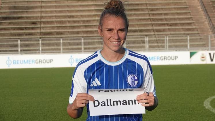 Presentation of the FC Schalke 04 Women s Team Roster ** FOR EDITORIAL USE ONLY ** EDITORIAL USE ONLY ** p FC player xxx will be at the Parkstadion in Gelsenkirchen on Wednesday, August 26, 2026. The FC Schalke 04 Women’s Team roster will be introduced there. Germany, North Rhine-Westphalia, Gelsenkirchen. Copyright MichaelxKorte Copyright: MichaelxKorte doc87c0iyl3orm1lunnsoou ,EDITORIAL USE ONLY Copyright: MichaelxKorte