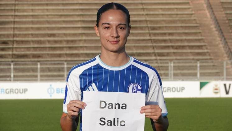 Presentation of the FC Schalke 04 Women s Team Roster ** FOR EDITORIAL USE ONLY ** EDITORIAL USE ONLY ** p FC player xxx will be at the Parkstadion in Gelsenkirchen on Wednesday, August 26, 2026. The FC Schalke 04 Women’s Team roster will be introduced there. Germany, North Rhine-Westphalia, Gelsenkirchen. Copyright MichaelxKorte Copyright: MichaelxKorte doc87c0iyllvtv8zordoxv ,EDITORIAL USE ONLY Copyright: MichaelxKorte