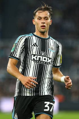 NEWCASTLE UPON TYNE, ENGLAND, AUGUST 26: Amar Dedic of Newcastle United during a Carabao Cup Second Round match between Newcastle United and West Bromwich Albion at St James Park on August 26, 2026 in Newcastle Upon Tyne, England. (Photo by Zach Forster Sports Press Photo) Copyright: xZachxForster SportsxPressxPhotox Sportspressphoto_SPR216575