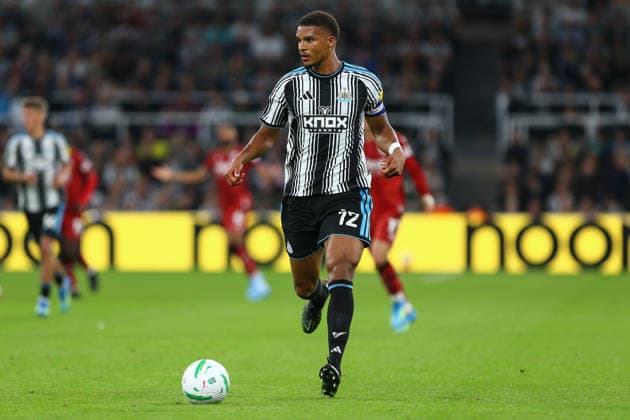 NEWCASTLE UPON TYNE, ENGLAND, AUGUST 26: Malick Thiaw of Newcastle United runs with the ball during a Carabao Cup Second Round match between Newcastle United and West Bromwich Albion at St James Park on August 26, 2026 in Newcastle Upon Tyne, England. (Photo by Zach Forster Sports Press Photo) Copyright: xZachxForster SportsxPressxPhotox Sportspressphoto_SPR216581