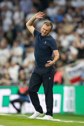 Tottenham Hotspur v Charlton Athletic, EFL Carabao Cup, Second Round, Football, Tottenham Hotspur Stadium, London, UK - 26 Aug 2026 Charlton Athletic Manager Nathan Jones looks frustrated London Tottenham Hotspur Stadium Tottenham GBR, UK NEWSPAPERS OUT Copyright: xEllixBirchx