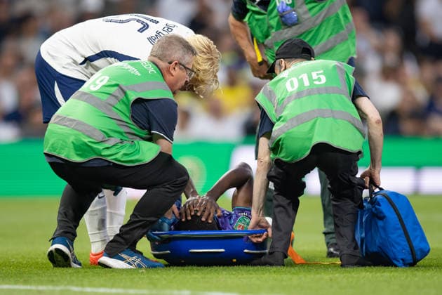 Tottenham Hotspur v Charlton Athletic, EFL Carabao Cup, Second Round, Football, Tottenham Hotspur Stadium, London, UK - 26 Aug 2026 Collins Sichenje of Charlton Athletic is stretchered off London Tottenham Hotspur Stadium Tottenham GBR, UK NEWSPAPERS OUT Copyright: xEllixBirchx