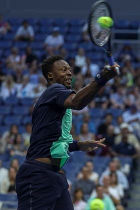 2026 US Open Mixed Doubles Championship semifinals Gael Monfils of France in action while playing with Elina Svitolina of Ukraine during the semifinal round of the Mixed Doubles Championship against Belinda Bencic of Switzerland and Flavio Cobolli of Italy at the Arthur Ashe Stadium in the USTA Billie Jean King National Tennis Center in Flushing Meadows, New York, USA, 26 August 2026. FLUSHING MEADOWS NEW YORK UNITED STATES  Copyright: xSARAHxYENESELx