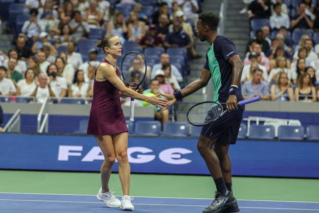2026 US Open Mixed Doubles Championship semifinals Elina Svitolina (L) of Ukraine and Gael Monfils (R) of France react during the semifinal round of the Mixed Doubles Championship against Belinda Bencic of Switzerland and Flavio Cobolli of Italy at the Arthur Ashe Stadium in the USTA Billie Jean King National Tennis Center in Flushing Meadows, New York, USA, 26 August 2026. FLUSHING MEADOWS NEW YORK UNITED STATES  Copyright: xSARAHxYENESELx