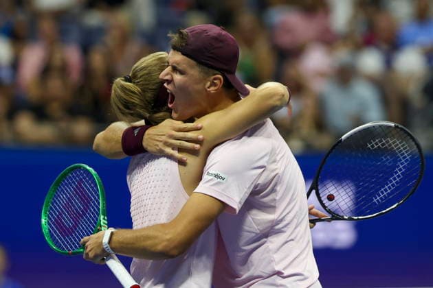 2026 US Open Mixed Doubles Championship semifinals Karolina Muchova (L) and Jakub Mensik (R) of Czechia react to winning the semifinal round of the Mixed Doubles Championship against Mirra Andreeva and Andrey Rublev of Russia at the Arthur Ashe Stadium in the USTA Billie Jean King National Tennis Center in Flushing Meadows, New York, USA, 26 August 2026. FLUSHING MEADOWS NEW YORK UNITED STATES  Copyright: xSARAHxYENESELx