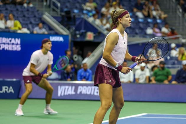 2026 US Open Mixed Doubles Championship Karolina Muchova (R) of Czechia and Jakub Mensik of Czechia (L) in action during the final round of the Mixed Doubles Championship against Belinda Bencic of Switzerland and Flavio Cobolli of Italy at the Arthur Ashe Stadium in the USTA Billie Jean King National Tennis Center in Flushing Meadows, New York, USA, 26 August 2026. FLUSHING MEADOWS NEW YORK UNITED STATES  Copyright: xSARAHxYENESELx