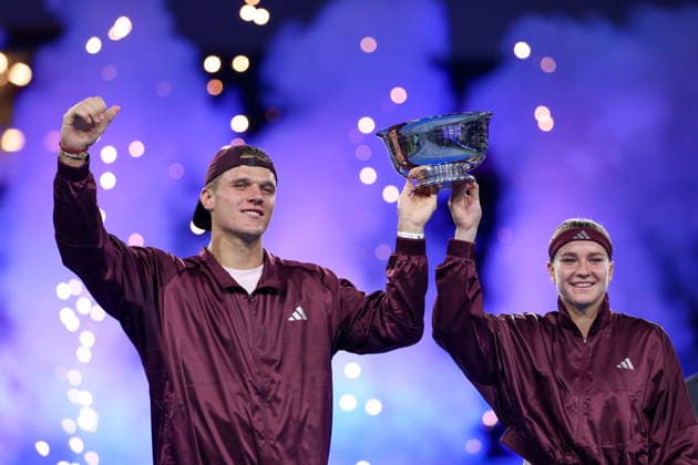 2026 US Open Mixed Doubles Championship Jakub Mensik (L) and Karolina Muchova (R) of Czechia pose with their trophy after winning the final round of the Mixed Doubles Championship against Belinda Bencic of Switzerland and Flavio Cobolli of Italy at the Arthur Ashe Stadium in the USTA Billie Jean King National Tennis Center in Flushing Meadows, New York, USA, 26 August 2026. FLUSHING MEADOWS NEW YORK UNITED STATES  Copyright: xSARAHxYENESELx