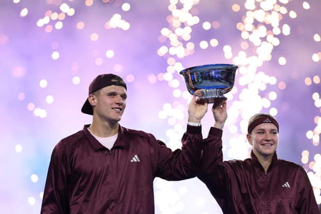 2026 US Open Mixed Doubles Championship Jakub Mensik (L) and Karolina Muchova (R) of Czechia pose with their trophy after winning the final round of the Mixed Doubles Championship against Belinda Bencic of Switzerland and Flavio Cobolli of Italy at the Arthur Ashe Stadium in the USTA Billie Jean King National Tennis Center in Flushing Meadows, New York, USA, 26 August 2026. FLUSHING MEADOWS NEW YORK UNITED STATES  Copyright: xSARAHxYENESELx