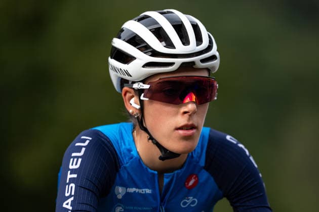 UCI MTB World Championship, WM, Weltmeisterschaft - Val Di Sole 2026 Valentina Corvi of Italy prepares before the start of the Team Relay during the UCI Mountain Bike World Championships Val di Sole 2026 in Val di Sole, Italy, on August 26, 2026. Val di Sole Italy  Copyright: xFilipxBezdÄ›kx originalFilename:bezdek-notitle260826_npcvB.jpg