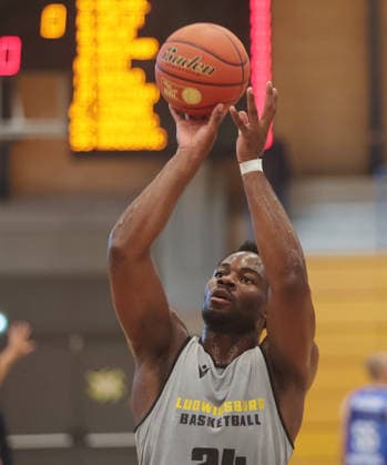 Ludwigsburg, Basketball Exhibition Game: MHP Riesen Ludwigsburg vs. HAKRO Merlins Crailsheim, Maxwell Dongmo Temoka Riesen